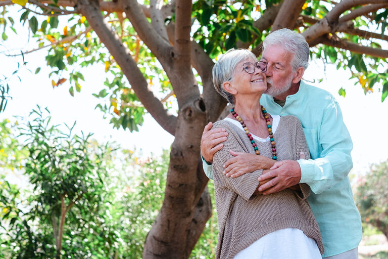 Senior dating: what is the best way to find the right person?